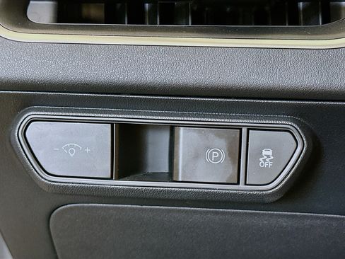 Used 2025 Kia K4 FWD image 17