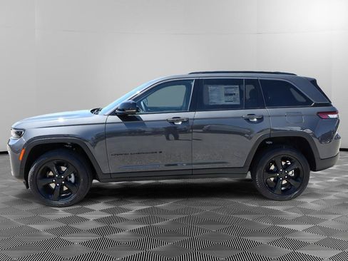 New 2026 Jeep Grand Cherokee Limited w/ Limited Altitude Package AWD/4WD image 3