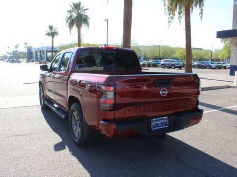 Used 2025 Nissan Frontier SV w/ SV Convenience Package RWD image 4