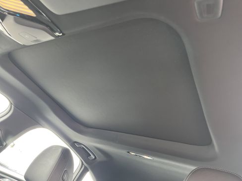 Used 2025 BMW i4 xDrive40i image 18