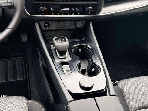 New 2026 Nissan Rogue SV AWD/4WD image 25