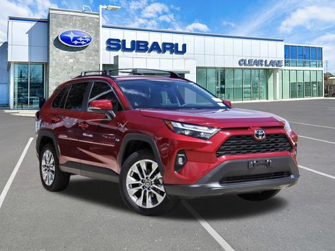 Used 2025 Toyota RAV4 XLE Premium FWD image 1