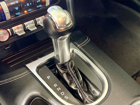 Used 2022 Ford Mustang GT Premium w/ Equipment Group 401A image 25