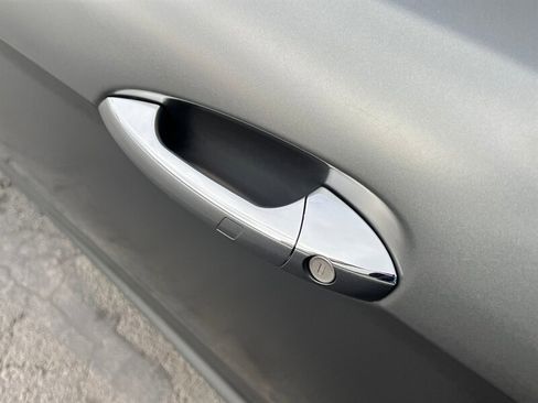 Used 2013 Mercedes-Benz SL 550 w/ Premium Pkg image 15