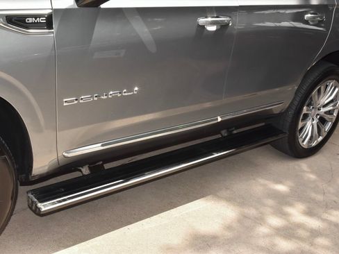 Used 2023 GMC Yukon Denali w/ LPO, Floor Liner Package AWD/4WD image 39