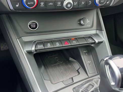 Used 2025 Audi Q3 2.0T Premium w/ Convenience Package image 31