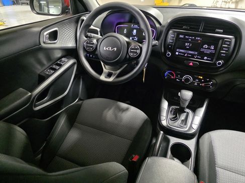 Used 2023 Kia Soul LX w/ Option Group 015 image 19