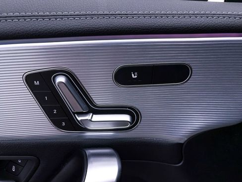 Used 2023 Mercedes-Benz CLA 250 4MATIC w/ Premium Package image 18