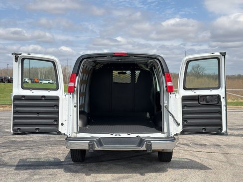 Used 2024 Chevrolet Express 2500 w/ Driver Convenience Package RWD image 31