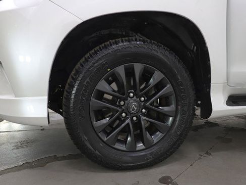 Used 2021 Lexus GX 460 Premium w/ Premium Package image 37