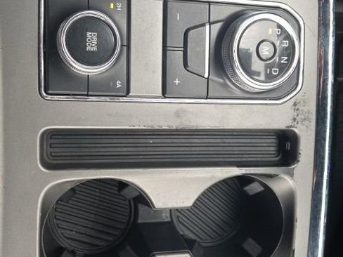 Used 2021 Ford Expedition XLT image 35