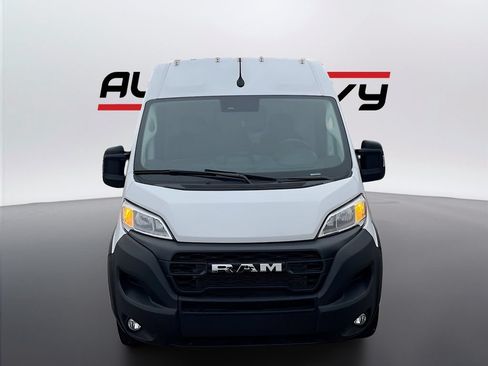 Used 2025 RAM ProMaster 3500 w/ Convenience Group FWD image 2