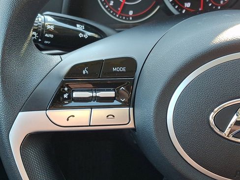 Certified 2023 Hyundai Elantra SEL image 20