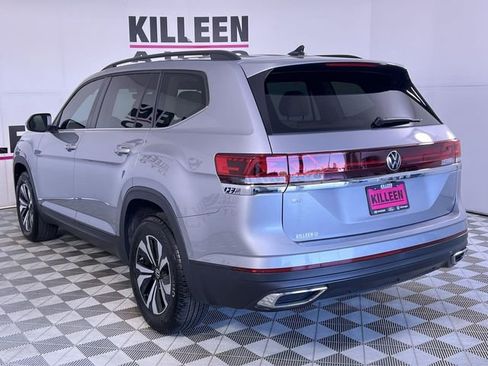 Used 2025 Volkswagen Atlas SE image 5
