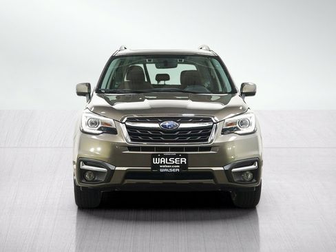 Used 2017 Subaru Forester 2.5i Touring AWD/4WD image 8