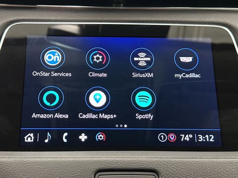 Used 2023 Cadillac XT4 Luxury w/ Cold Weather Package AWD/4WD image 36