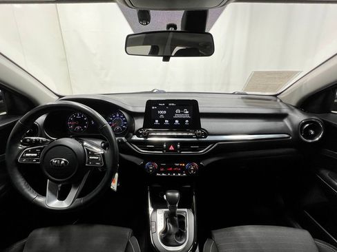 Used 2019 Kia Forte S w/ S Premium Package FWD image 19