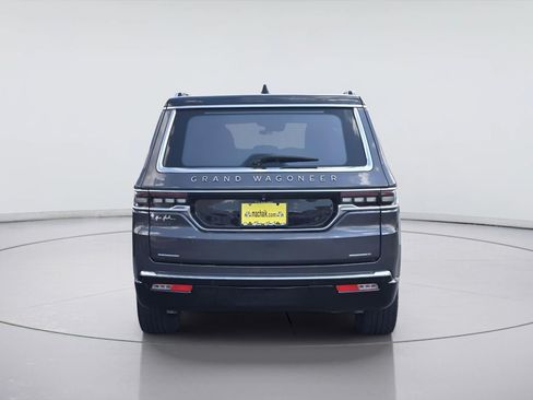 Used 2022 Jeep Grand Wagoneer Series III w/ Flexible Seating Group AWD/4WD image 7