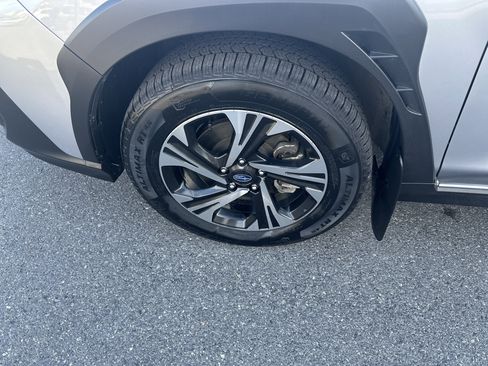 Used 2024 Subaru Crosstrek 2.0i Premium image 11