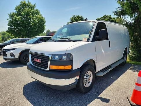 Used 2024 GMC Savana 2500 w/ Driver Convenience Package RWD image 3