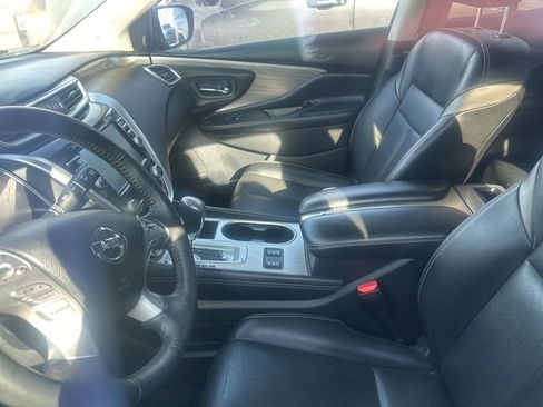 Used 2018 Nissan Murano SL w/ Moonroof Package image 13