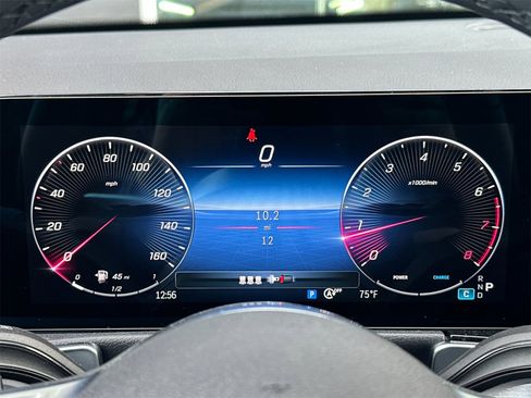 New 2025 Mercedes-Benz GLB 250 4MATIC image 27