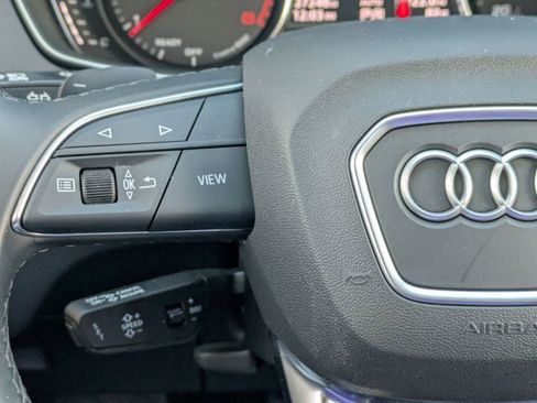 Used 2023 Audi Q5 2.0T Premium w/ Convenience Package image 10