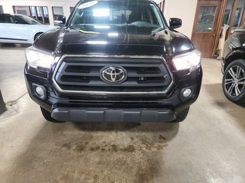 Used 2022 Toyota Tacoma SR image 15
