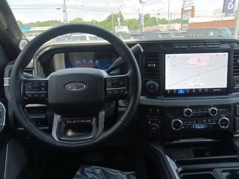 Used 2024 Ford F450 Platinum w/ FX4 Off-Road Package AWD/4WD image 29