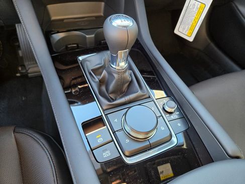 New 2026 MAZDA MAZDA3 2.5 S Hatchback w/ Premium Pkg FWD image 30