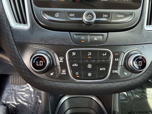 Used 2024 Chevrolet Malibu LT FWD image 28