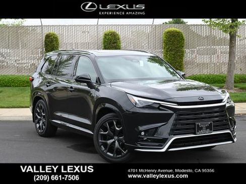 New 2026 Lexus TX 500h AWD image 2