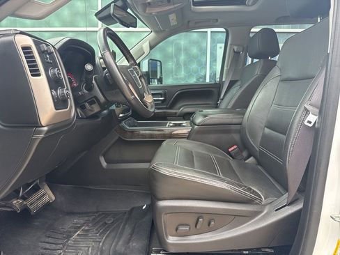 Used 2015 GMC Sierra 3500 Denali w/ Duramax Plus Package AWD/4WD image 9