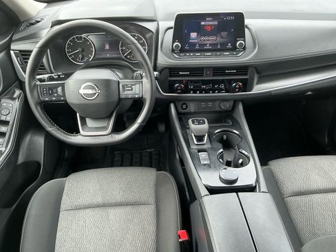 Used 2026 Nissan Rogue SV image 17