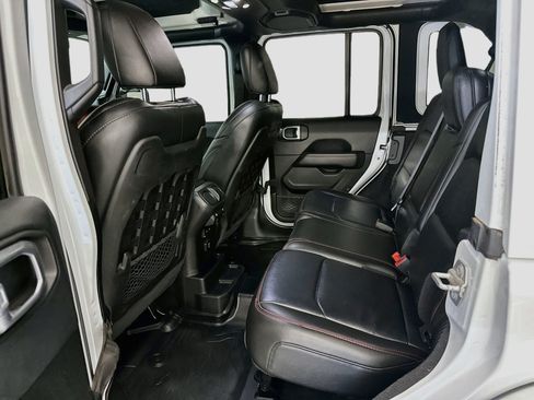 Used 2019 Jeep Wrangler Unlimited Rubicon AWD/4WD image 29