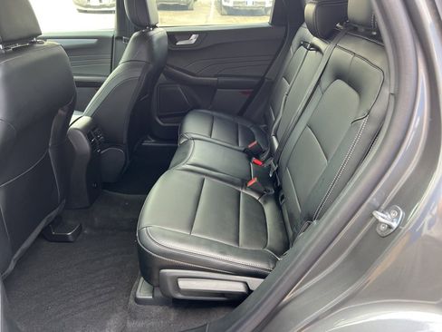 Used 2025 Ford Escape Platinum image 13