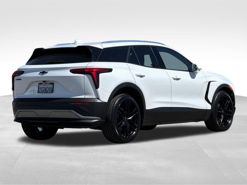 Used 2026 Chevrolet Blazer EV LT w/ LPO, Blackout Package FWD image 5