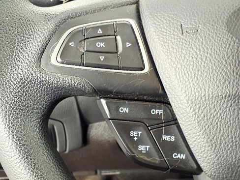 Used 2017 Ford Focus SEL image 17