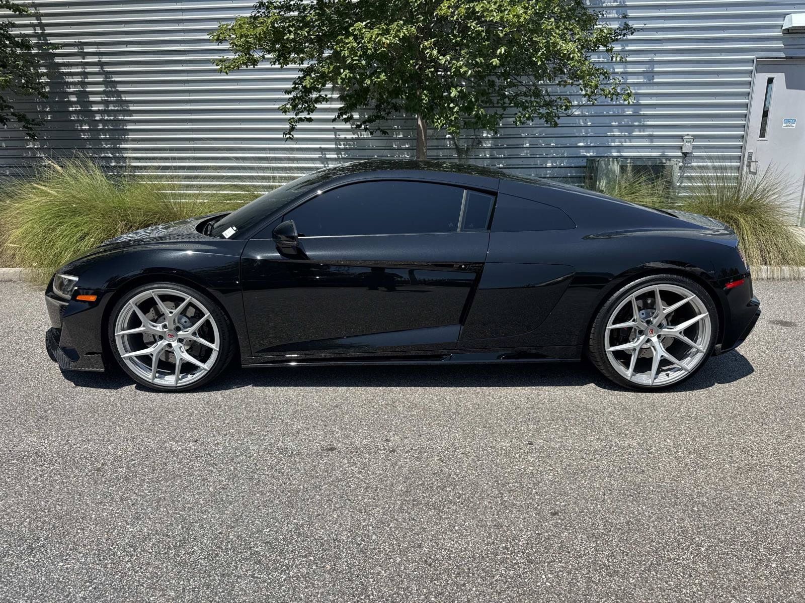 Used 2023 Audi R8 V10 performance RWD image 2
