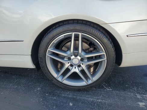 Used 2015 Mercedes-Benz E 400 E 400 w/ Premium 1 Package image 30