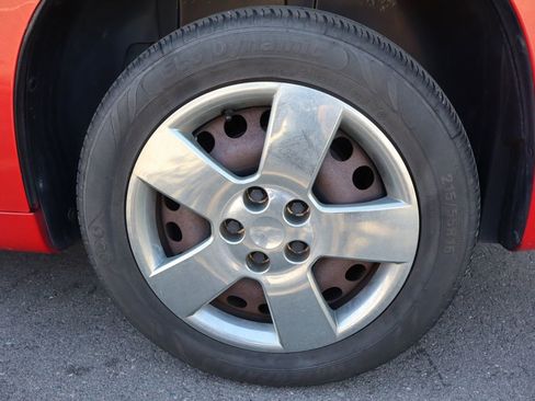 Used 2011 Chevrolet HHR LS image 39