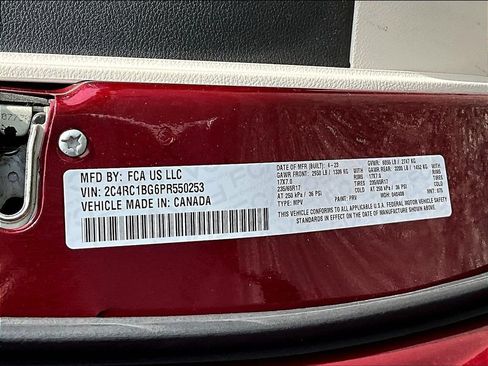 Used 2023 Chrysler Pacifica Touring-L FWD image 21