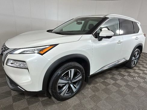 Used 2023 Nissan Rogue SL AWD/4WD image 8