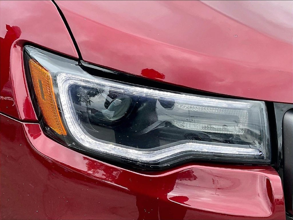 Used 2020 Jeep Grand Cherokee High Altitude AWD/4WD image 32