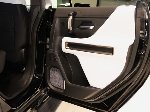 Used 2025 GMC Hummer EV 3X AWD/4WD image 58