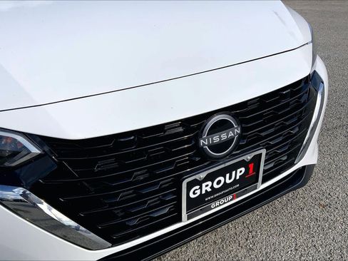 Used 2024 Nissan Sentra SV image 30