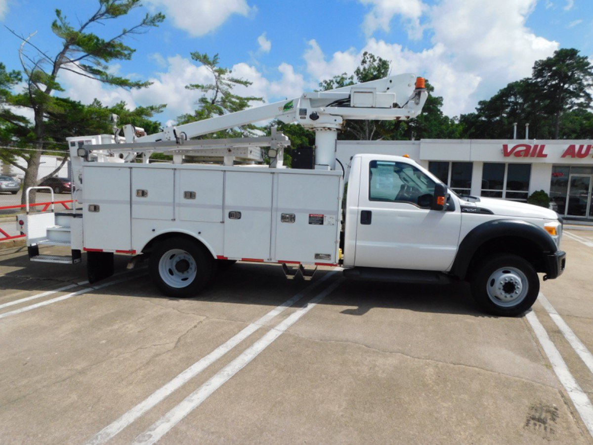 Used 2011 Ford F550 2WD Regular Cab Super Duty w/ PWR Equipment Group image 2