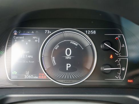 Used 2025 Lexus ES 300h w/ Accessory Package (Z2) FWD image 23