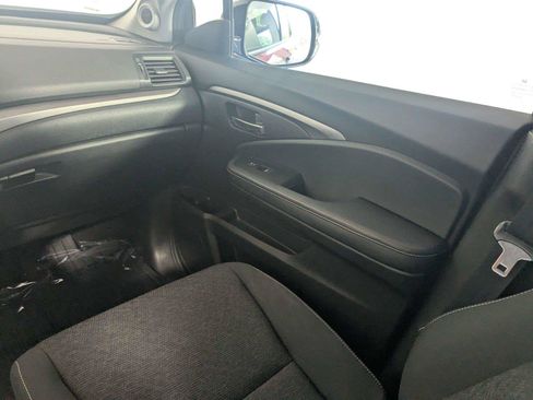 Used 2022 Honda Ridgeline Sport image 37