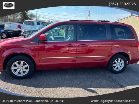 Used 2010 Chrysler Town & Country Touring w/ Family Value Group image 1